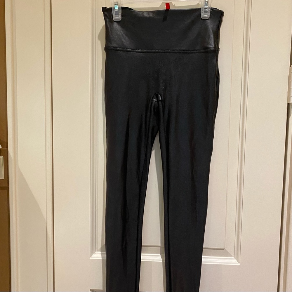 SPANX || Faux Leather Leggings